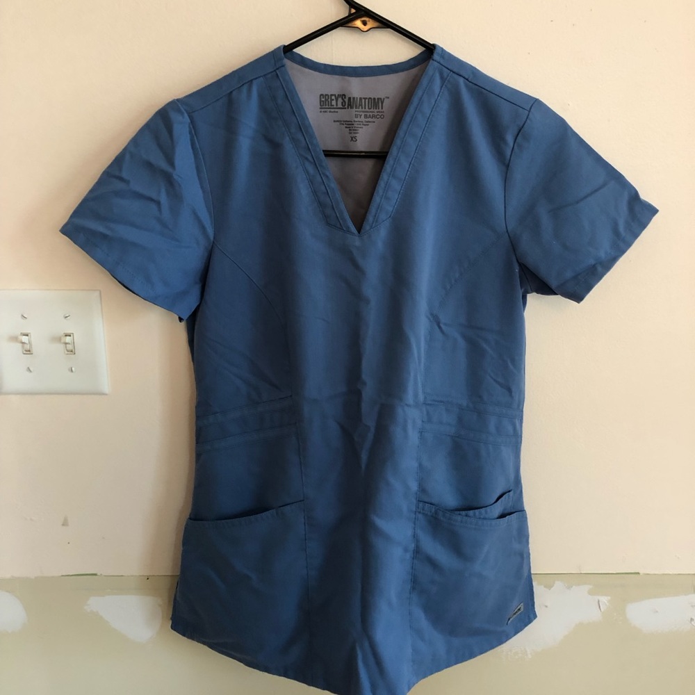 Scrub top